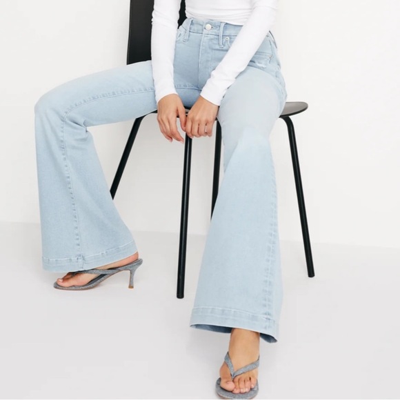 Good American Always Fits Good Legs Flare Distressed Lt Blue Wash Size 14-18 NWT - Picture 4 of 16